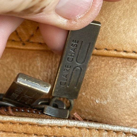 CLAIRE CHASE Genuine Leather Brown Briefcase Tan Leather Men's Bag - Picture 5 of 16